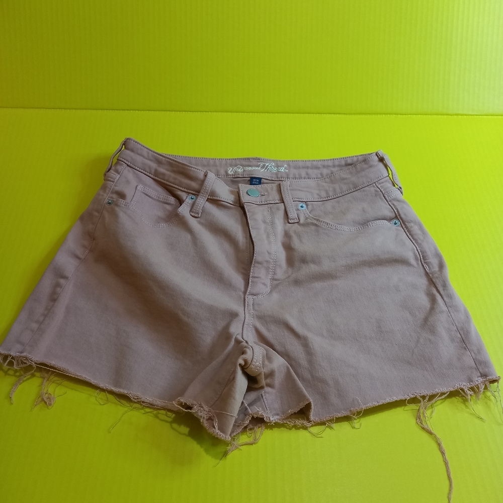 Universal thread shorts